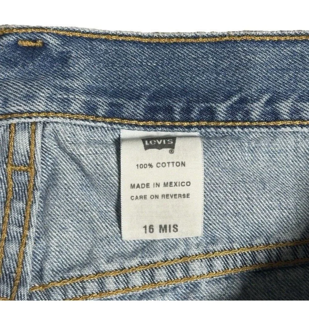 Levi’s Classic Cut Off Jean Shorts Women Misses Sz 16 Faded Medium Wash Red Tab